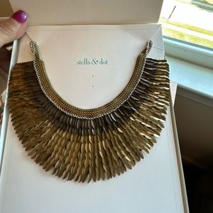 NWT stella & dot ~ RARE pegasus bib necklace